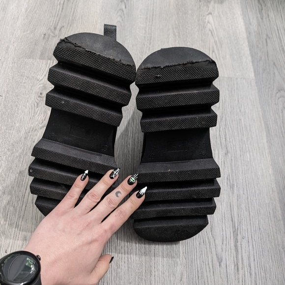 L'intervalle Wolfe Boots Black Platform Leather Chelsea Size 40 (10) Goth - Picture 3 of 10